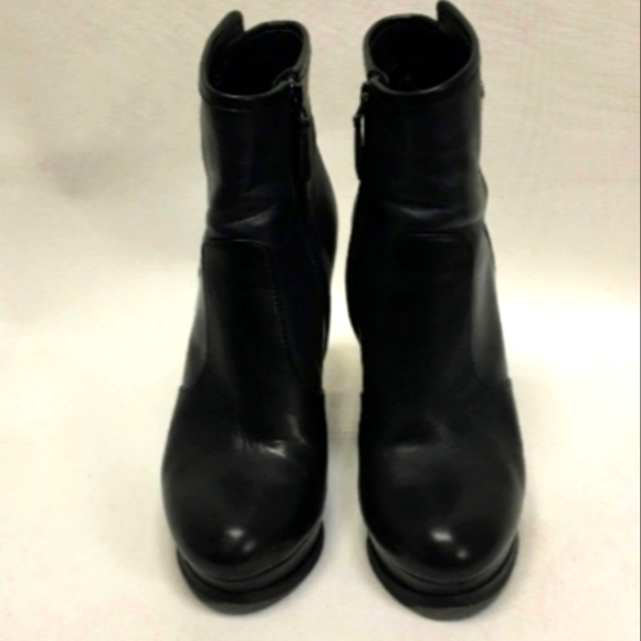 BALENCIAGA BLACK LEATHER WEDGE BOOTS EUC - Picture 2 of 12
